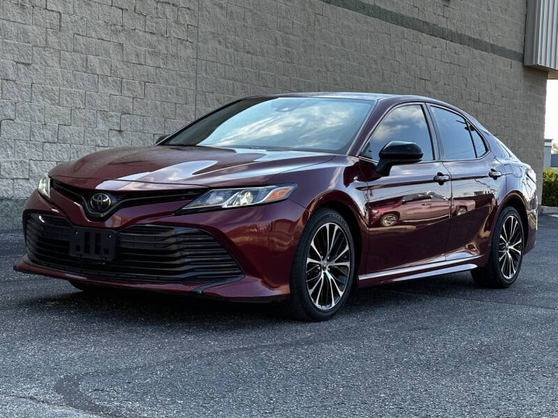 2019 Toyota Camry LE's photo
