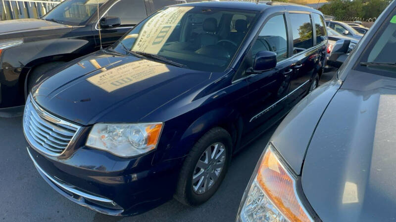 2013 Chrysler Town and Country for sale at 911 AUTO SALES LLC in Glendale AZ