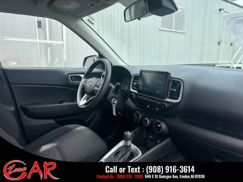 2021 Hyundai Venue SE