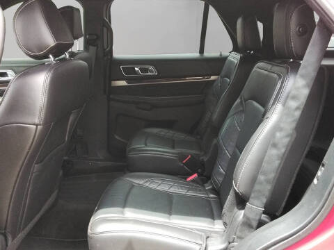 2017 Ford Explorer Platinum