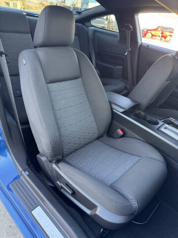 2007 Ford Mustang GT Deluxe