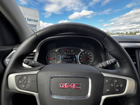 2017 GMC Acadia SLE-2