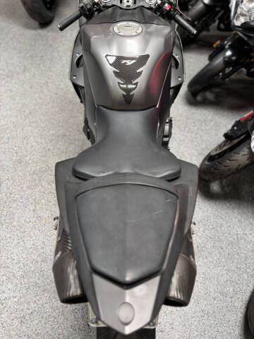 2014 Yamaha YZF-R1