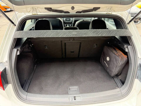 2017 Volkswagen Golf GTI