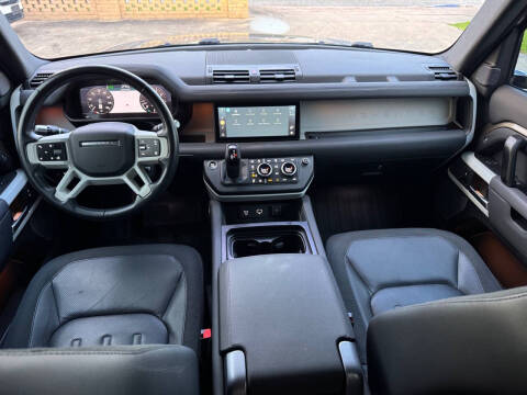 2020 Land Rover Defender 110 SE