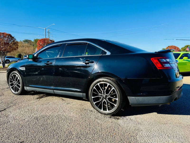 2017 Ford Taurus SHO