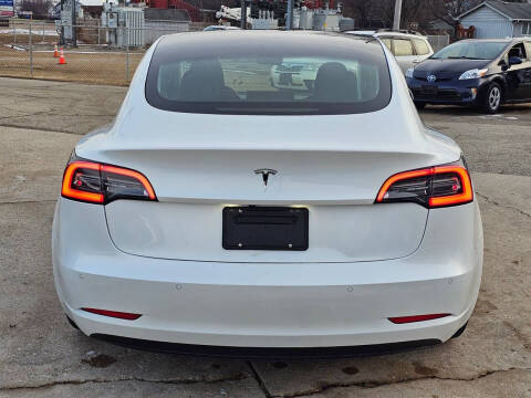 2020 Tesla Model 3 Standard Range Plus