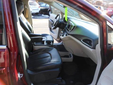 2020 Chrysler Voyager LXi