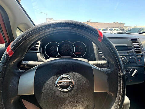 2012 Nissan Versa 1.8 S