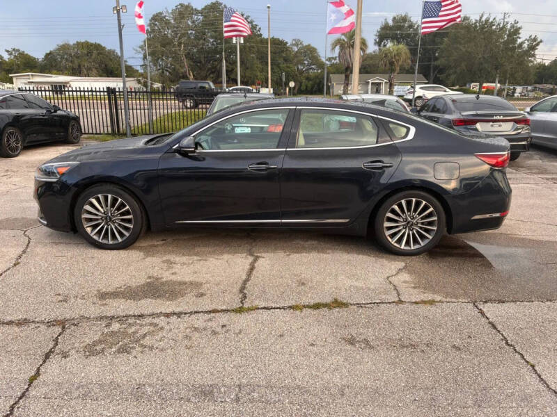 2017 Kia Cadenza Premium