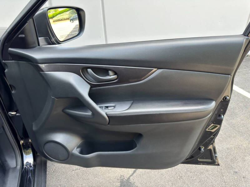 2019 Nissan Rogue S