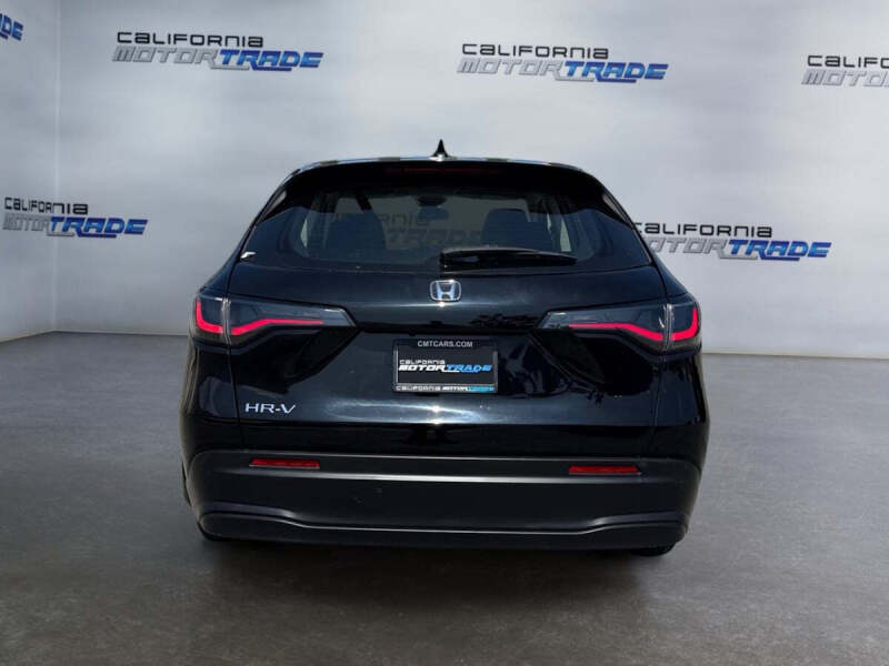 2025 Honda HR-V LX