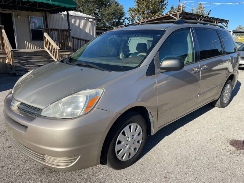 2005 Toyota Sienna for sale at OASIS PARK & SELL in Spring TX