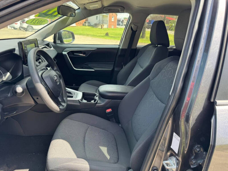 2021 Toyota RAV4 XLE