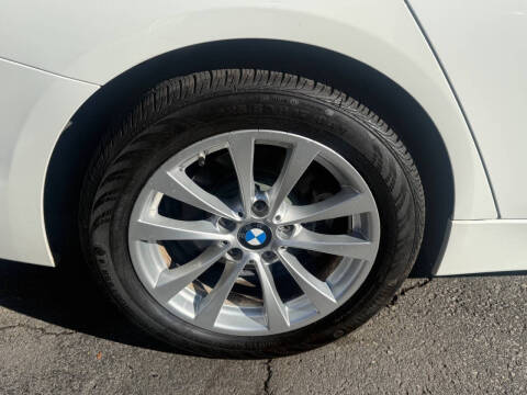 2017 BMW 3 Series 320i xDrive