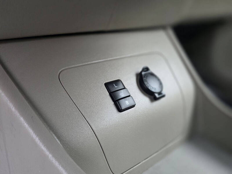 2010 Toyota Prius IV