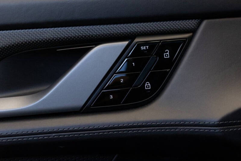 2020 Porsche Taycan Turbo S