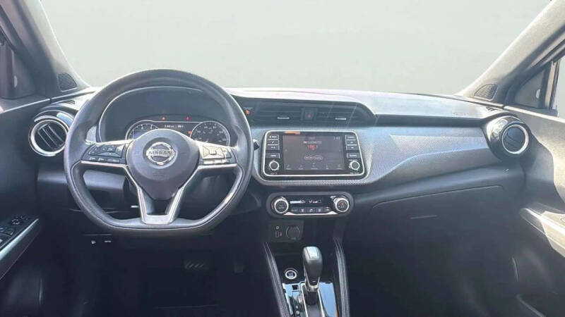 2020 Nissan Kicks SV