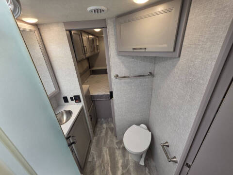 2021 Thor Motor Coach Quantum
