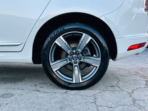 2017 Volvo XC60 T5 Dynamic