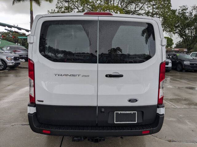 2025 Ford Transit