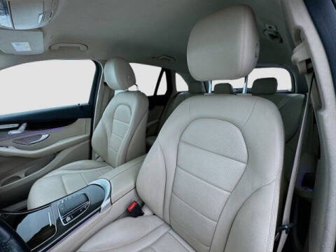 2020 Mercedes-Benz GLC GLC 300