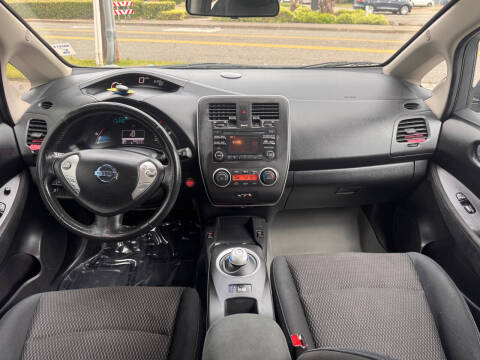 2015 Nissan LEAF S
