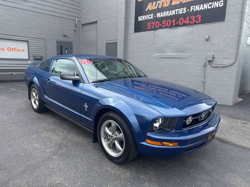 2006 Ford Mustang V6 Standard