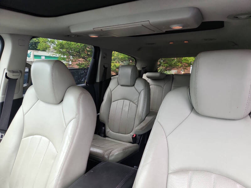 2010 Chevrolet Traverse LTZ