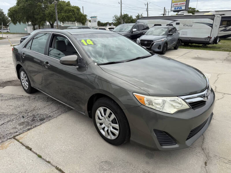 2014 Toyota Camry LE