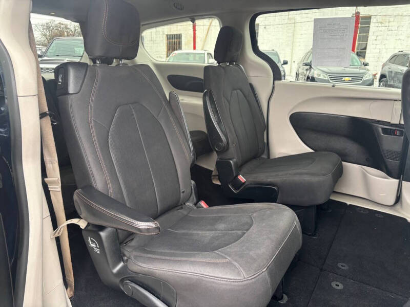 2019 Chrysler Pacifica Touring Plus