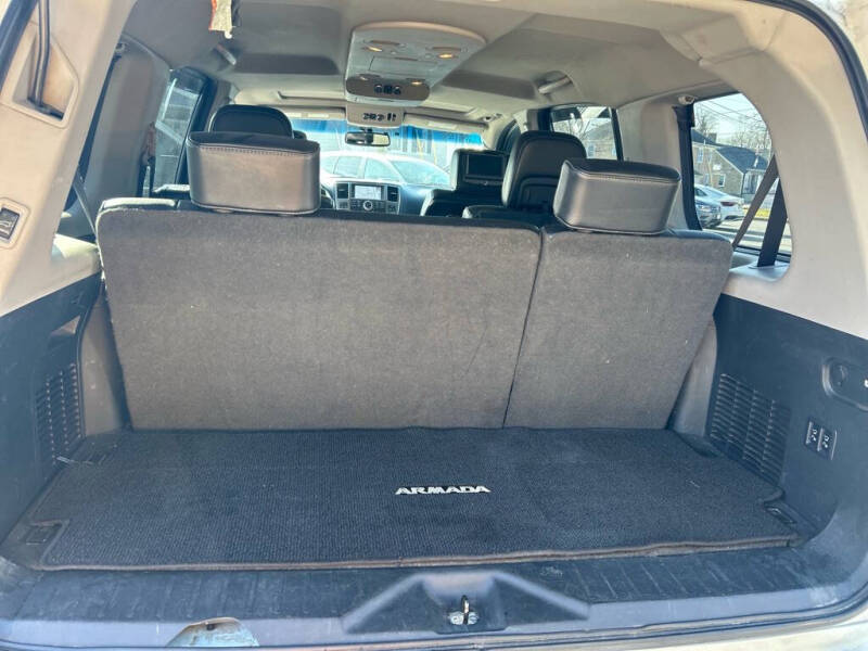 2014 Nissan Armada Platinum