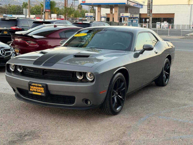 2017 Dodge Challenger SXT