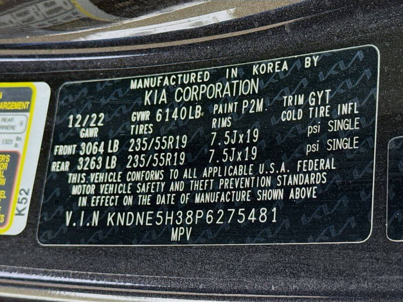 2023 Kia Carnival SX