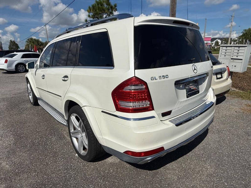 2012 Mercedes-Benz GL-Class GL 550 4MATIC