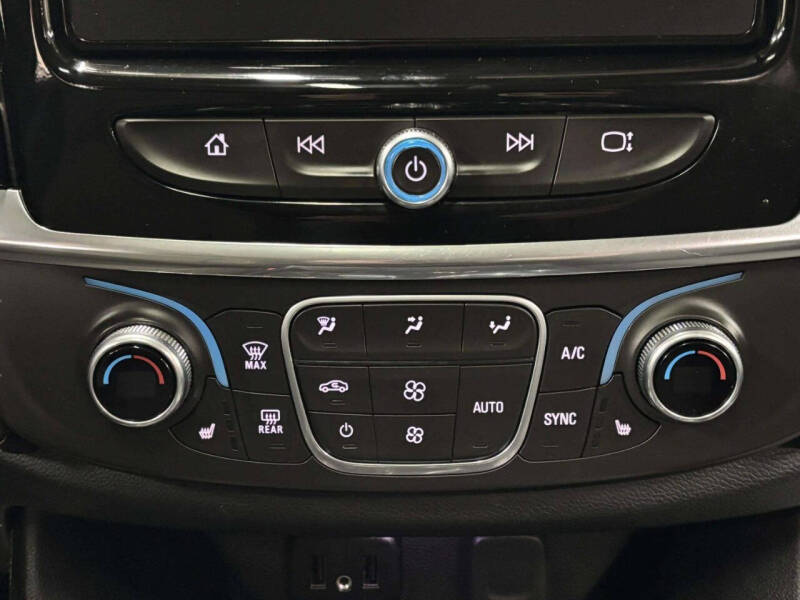 2018 Chevrolet Traverse LT Cloth