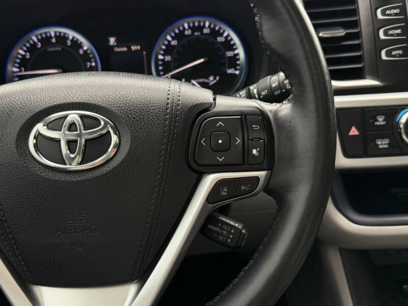 2017 Toyota Highlander XLE