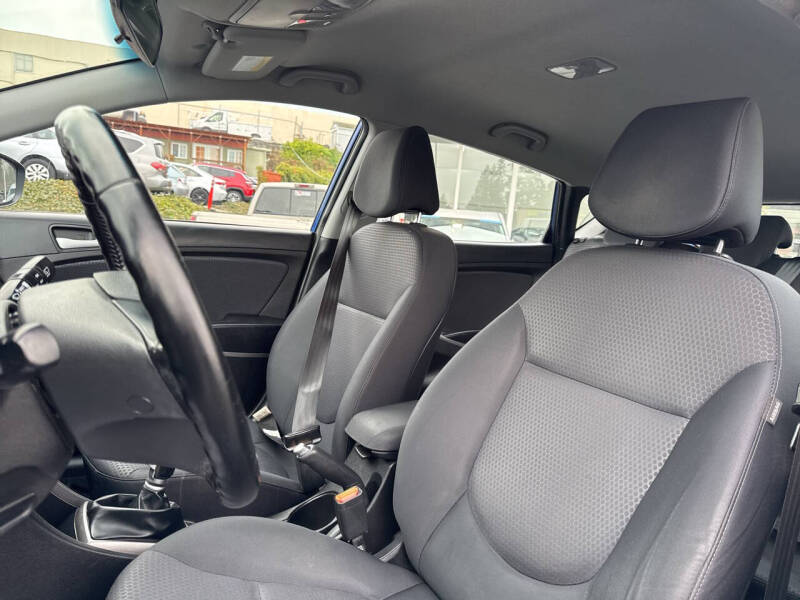 2015 Hyundai Accent Sport