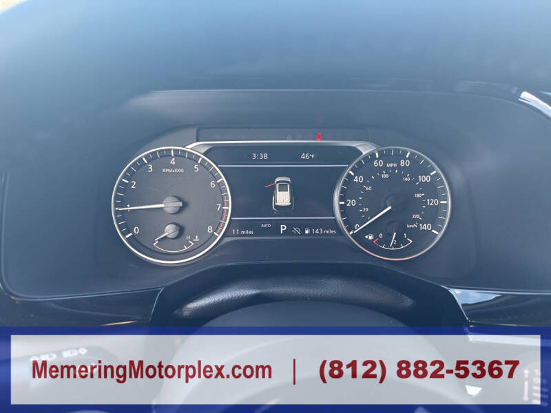 2025 Nissan Pathfinder SL