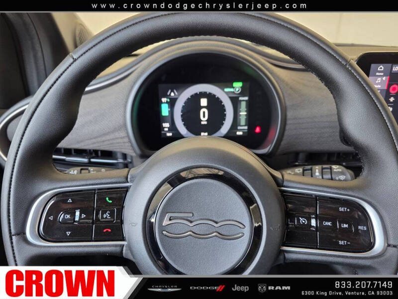 2025 FIAT 500e Giorgio Armani