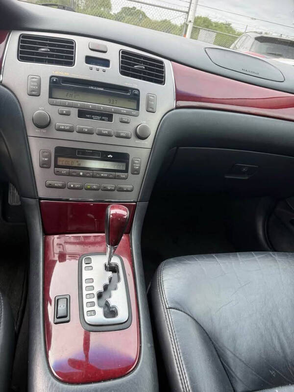 2005 Lexus ES 330