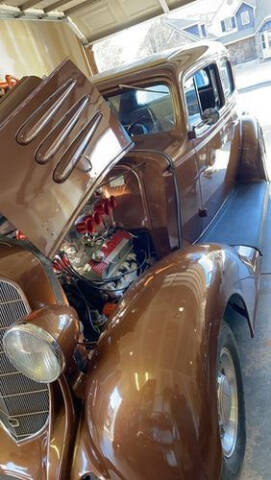 1933 Oldsmobile Custom Cruiser