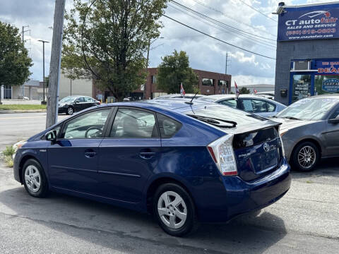 2010 Toyota Prius III