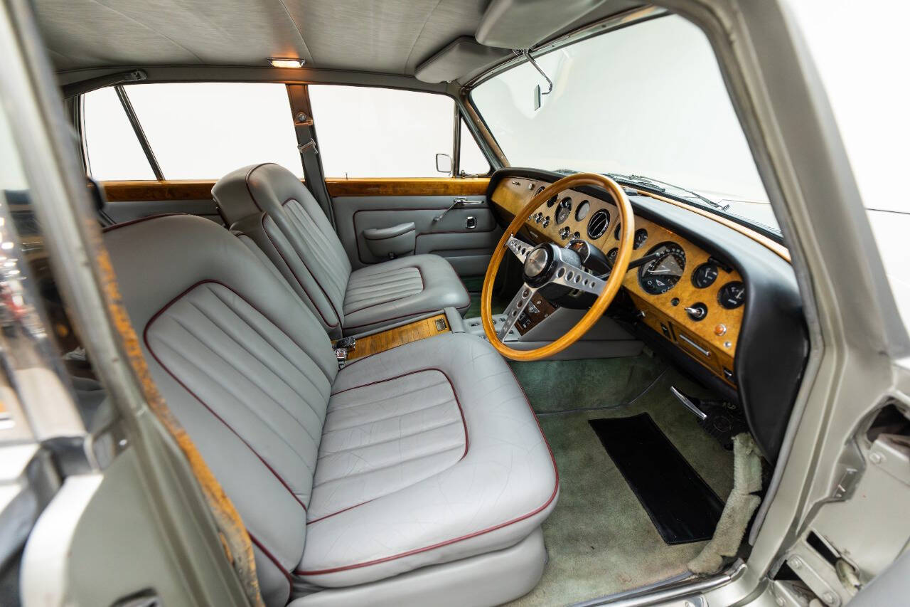1967 Bentley T1 Saloon 125