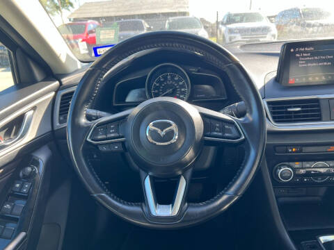 2018 Mazda MAZDA3 Touring