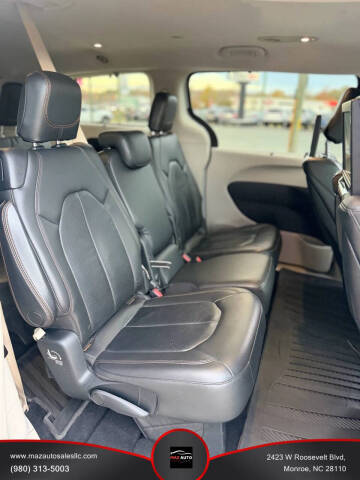 2017 Chrysler Pacifica Touring-L Plus