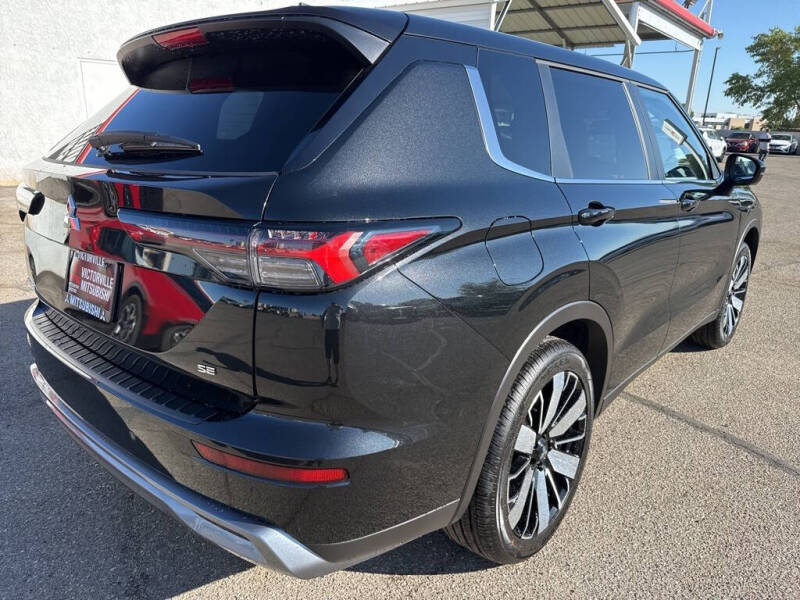 2025 Mitsubishi Outlander SE