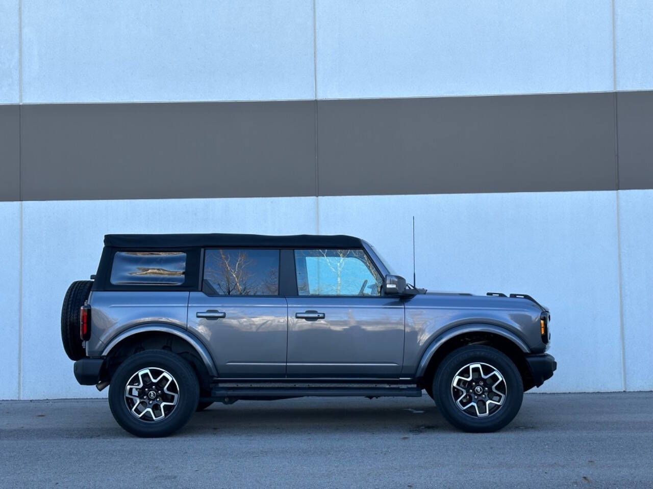 2021 Ford Bronco for sale at Phoenix Motor Co in Romulus, MI