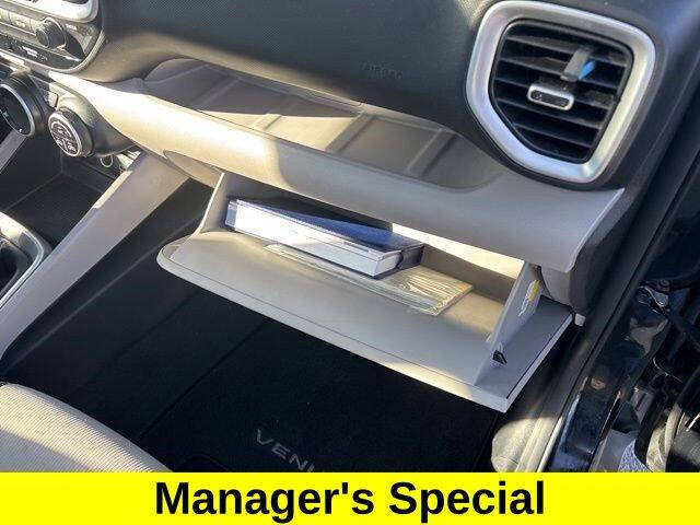 2024 Hyundai Venue SEL