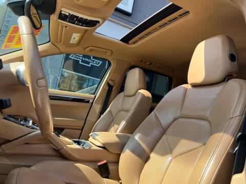 2011 Porsche Cayenne Tiptronic